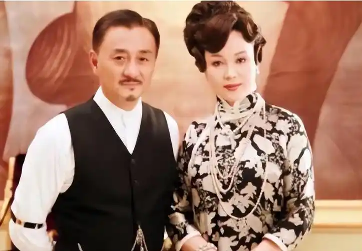 第一段爱情爱的热烈,但也伤的彻底