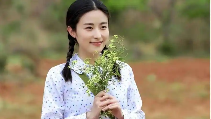 在过去将近20年的演艺生涯中,徐百慧拍过很多种类型的影视剧作品,爱情