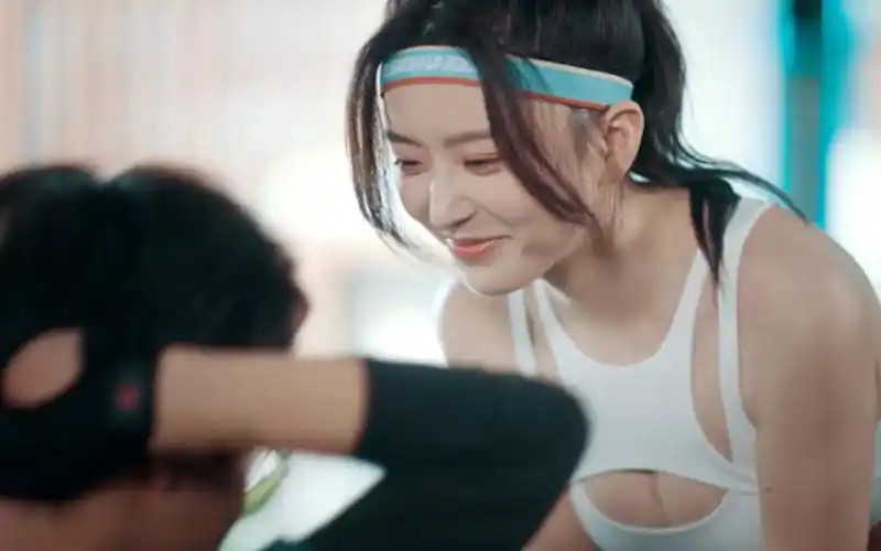 李胤维,何花《我的女友们》终极预告