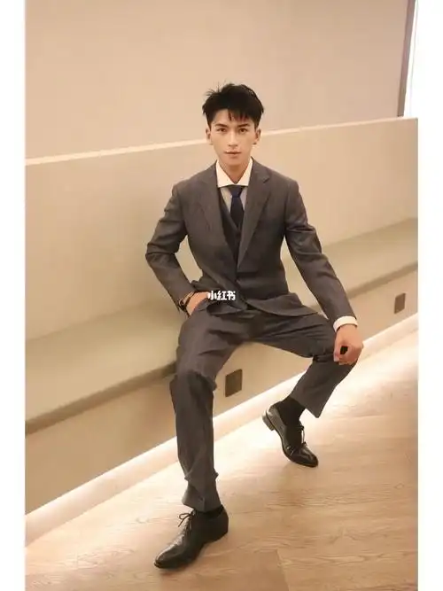 正装  #皮鞋  #正装皮鞋  #体育生  #彩虹  #皮鞋黑袜  #帅