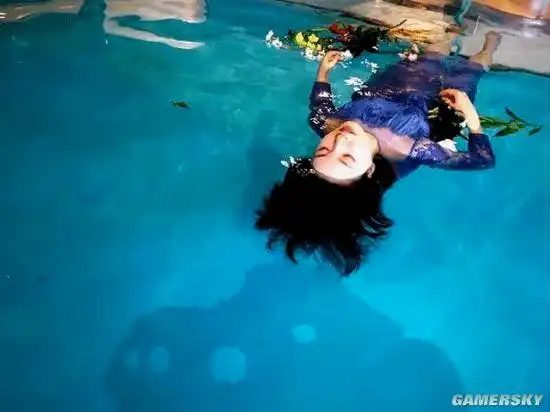 日本の小护士最美死亡写真一年拍下350张尸体照还获赞30万