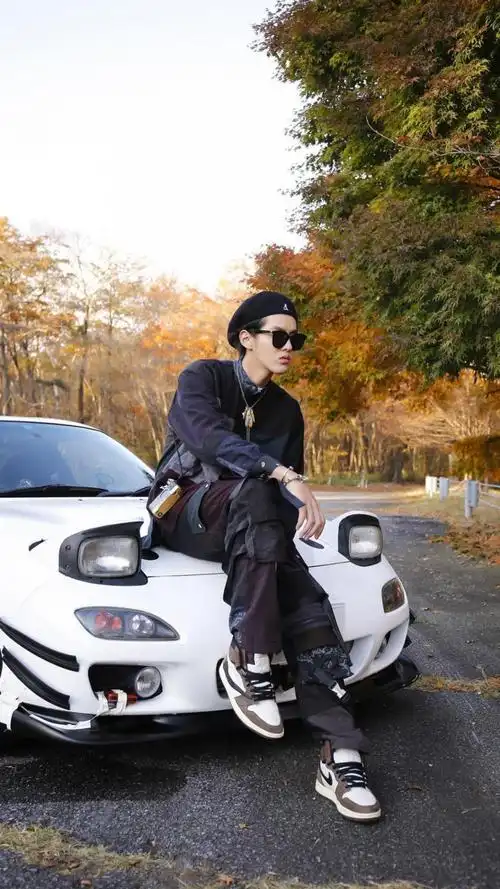 吴亦凡时尚霸气高冷街拍,高清图片,手机锁屏桌面-壁纸族