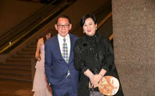 毛玉萍儿子俞俊材婚礼现场图名流云集新娘任霭婷微博照片