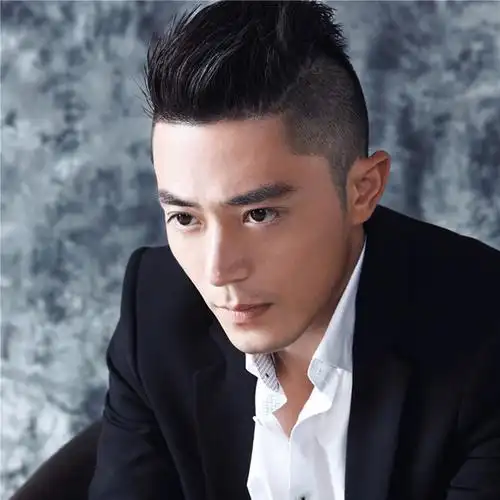 冷艳男霍建华戏外帅气发型 清爽利落时尚吸睛