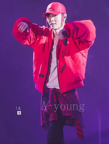 张艺兴sheep mv男女同款红色外套宽松飞行员夹克棉衣oversize春秋