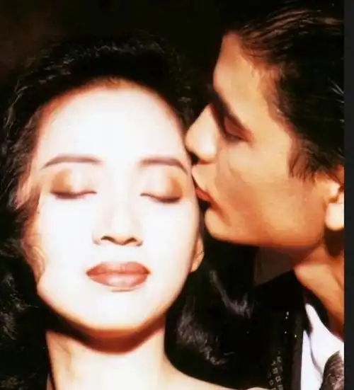 梅艳芳算不算美女,都说她长得丑,几组照片见证她美的与众不同