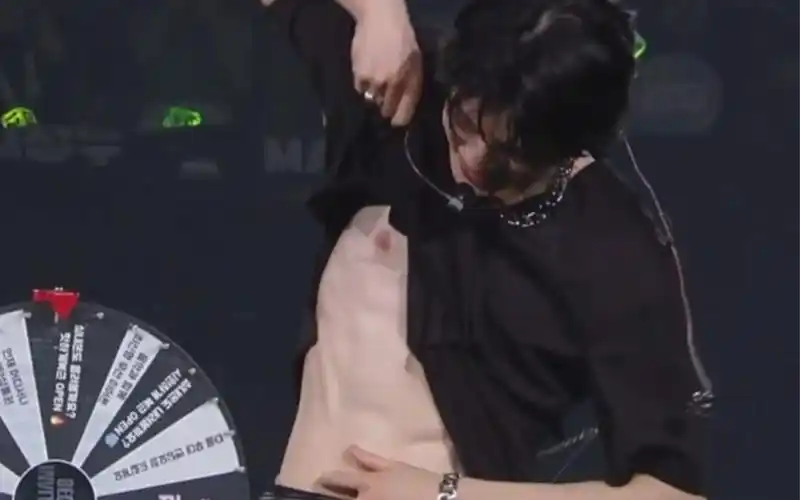 【郑在玹|jaehyun】在玹腹肌再公开啊啊啊