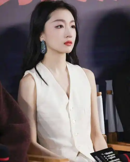 25 娱乐新瓜 杨幂 杨紫 张柏芝 周冬雨 赵露思 邓为 范丞丞 王星越