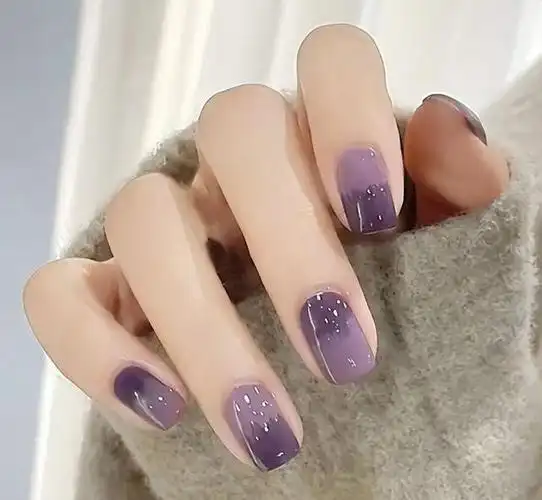 短指甲美甲图案推荐指南(指甲短做什么款式好看)