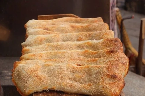 湖北天门特色风味小吃天门锅盔外香内酥你吃过吗