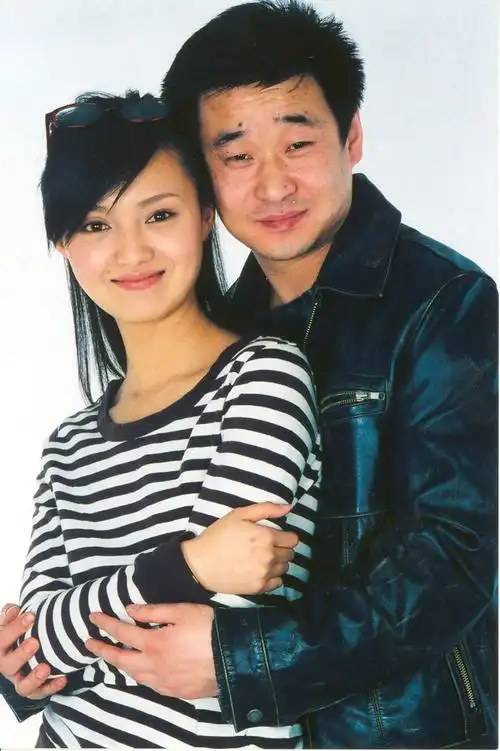 p>傅晶,1977年3月19日出生于湖北省武汉市,中国内地女演员, a target