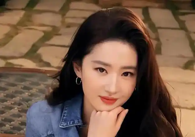 刘亦菲曝光自己的恋爱状态竟然没人追