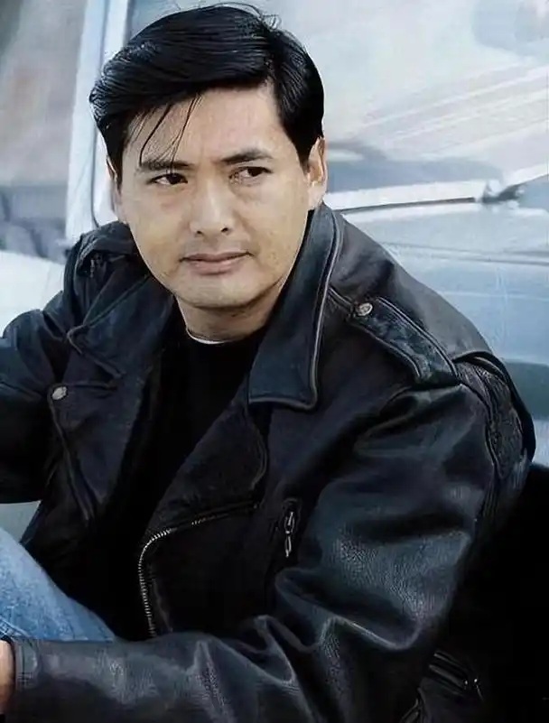 68岁周润发近照看着心酸手臂皮包骨全是疙瘩晚年患糖尿病