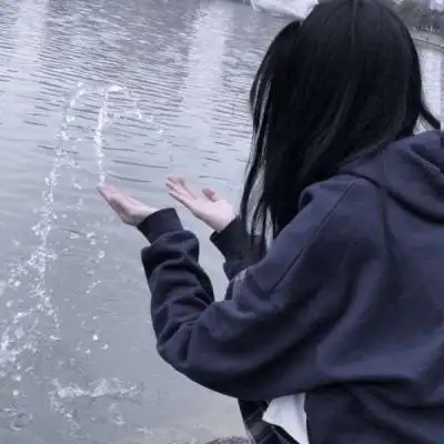 女生真人微信头像不露脸图片