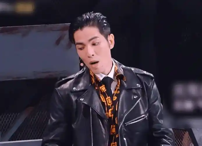 原创我们的乐队演出被强制中止萧敬腾不敢看谢霆锋满是惋惜