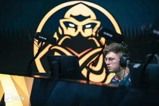 ence战队hadesmaden是我们队里的正能量制造机