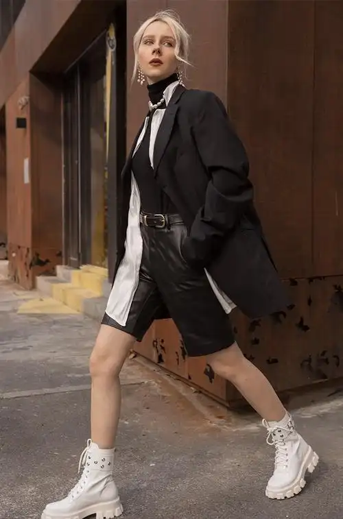 40的天也被女明星们穿上的马丁靴究竟有什么魔力