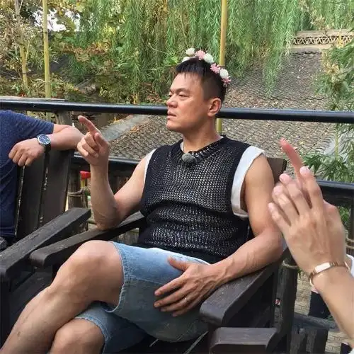 jyp将推出新的男子组合,朴振英亲自参与选拔,niziu现身说法!_腾讯新闻