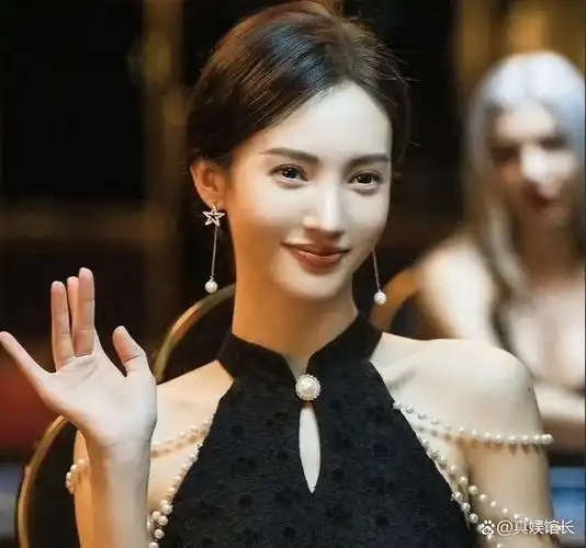 没想到33岁的金晨竟以这种方式给所有的演员们提了个醒