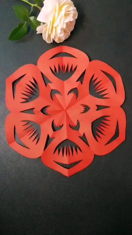 剪纸#手工剪纸六角窗花