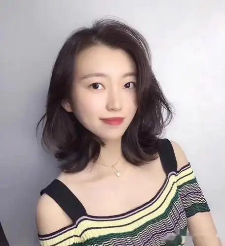 2020年流行发型图片,2020年减龄发型,2020发型短发_文秘苑图库