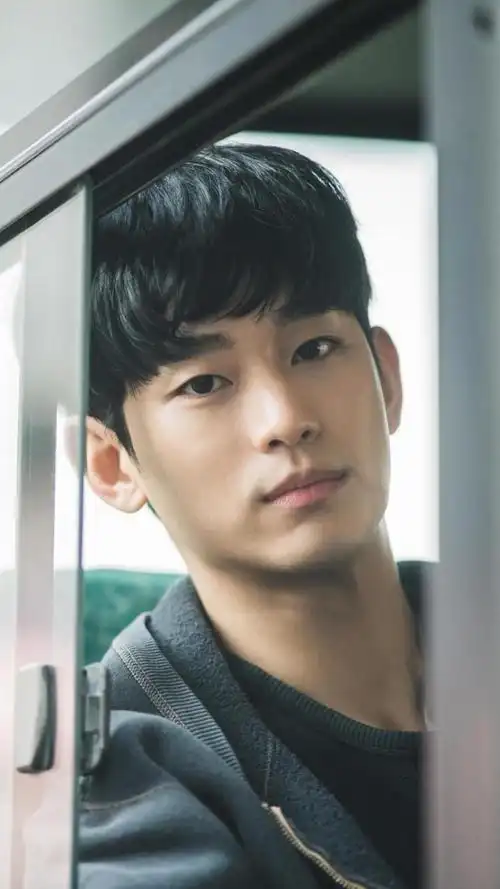 金秀贤时尚帅气魅力迷人写真