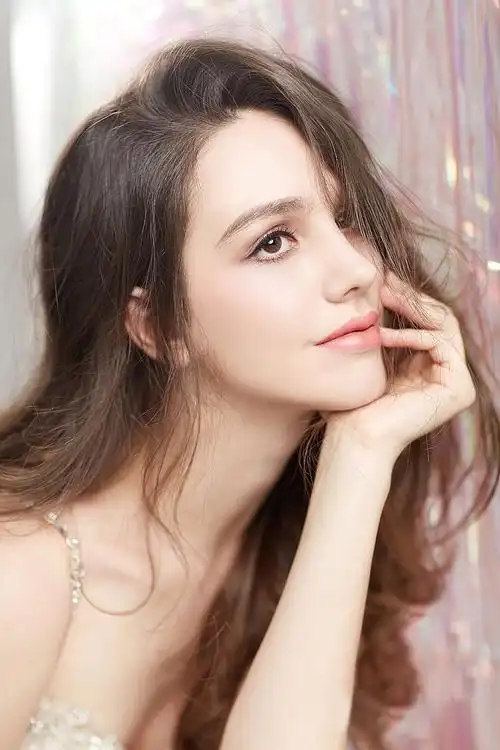 拾年悦华国际连锁告诉你牙齿发黄怎么办美白牙齿有哪些好的方法