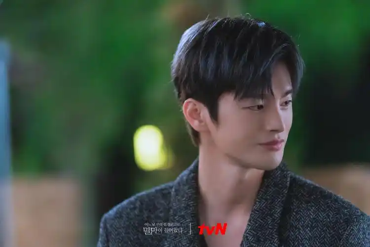 tvn更新韩剧某天灭亡走进我家门剧照共39张