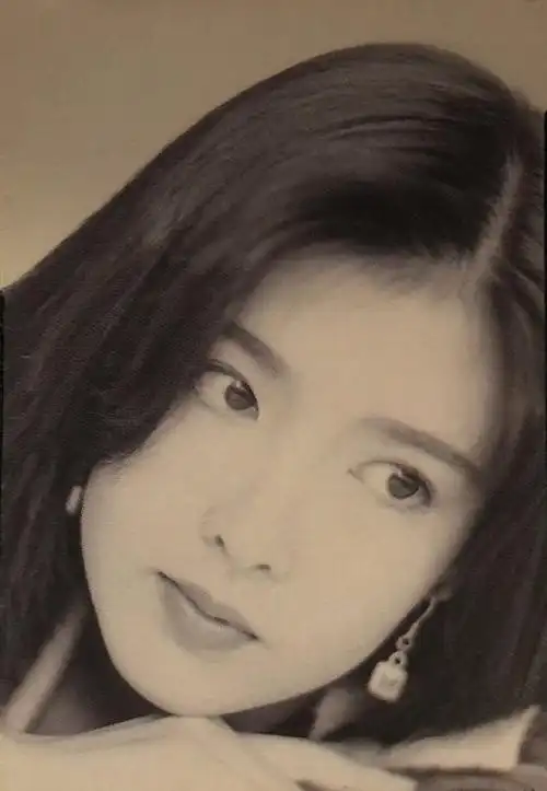 其中最具代表的.女明星之一,非周慧敏莫属.