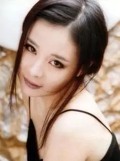 学院表演系资料影视作品9常远,女,汉族,内蒙古人,出生于1974年,演员