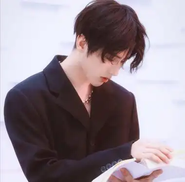 蔡徐坤头像43潇潇犯困发布到大狮子的爱图片评论3条蔡徐坤头像528踩着