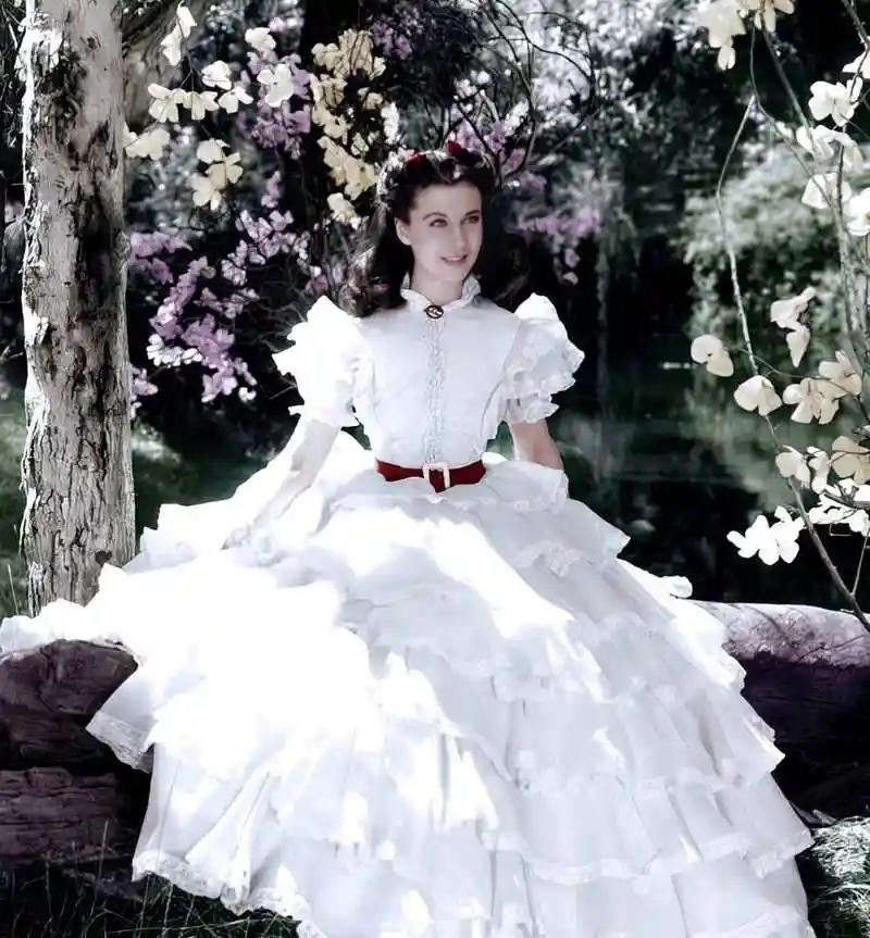 "上帝的艺术品"费雯丽,气质不输赫本,穿衣打扮更是人间绝色