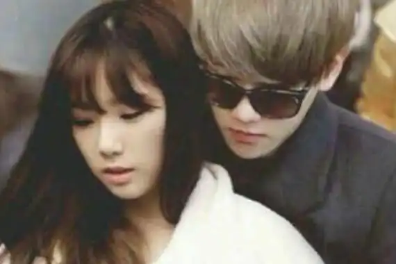 边伯贤和金泰妍分手原因是什么呢盘点恋爱细节