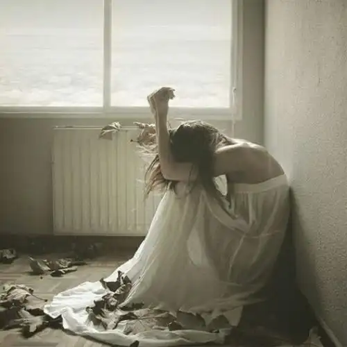 高级孤独感头像高清伤感内心孤独的微信头像图片