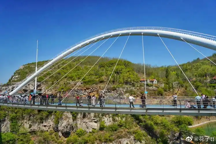 来潭溪山一定要打卡网红玻璃桥