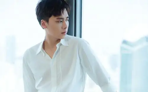 李易峰清爽帅气写真桌面壁纸