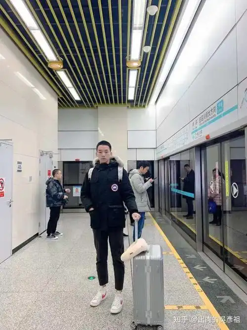 有一个身高186的男朋友是一种怎样的体验?