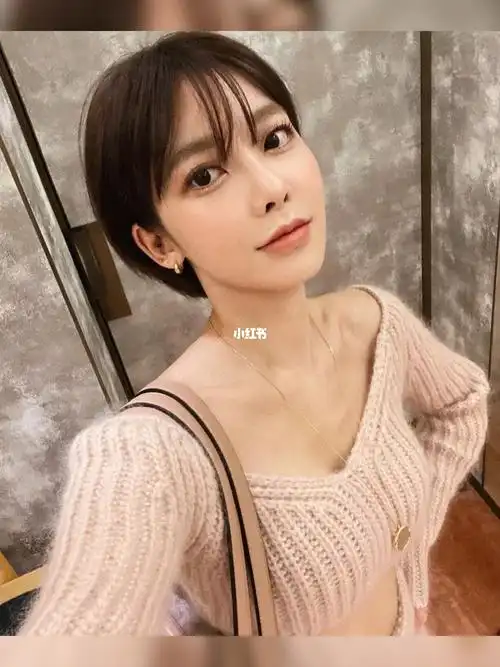 短发妹纸一定要尝试的减龄超短发发型