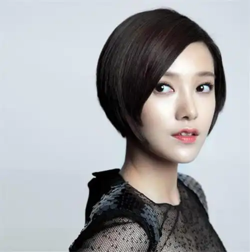 娱乐圈8位一眼万年的短发女明星,秦岚刘亦菲,个个美出新高度!