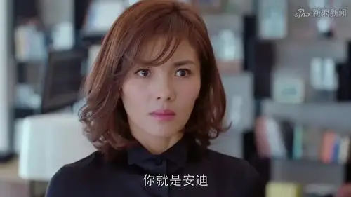 欢乐颂:安迪高楼秀车技,极限1厘米刹车,一旁的魏渭吓得腿软