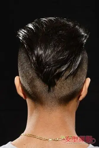 男士后脑勺修剪图 型男背头短发造型_发型师姐