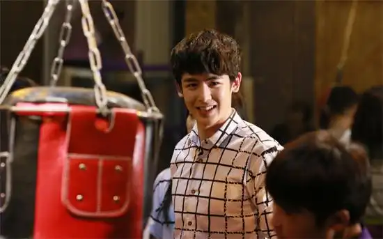 尼坤回归《勇敢的心》 复活大战拳王神威再现