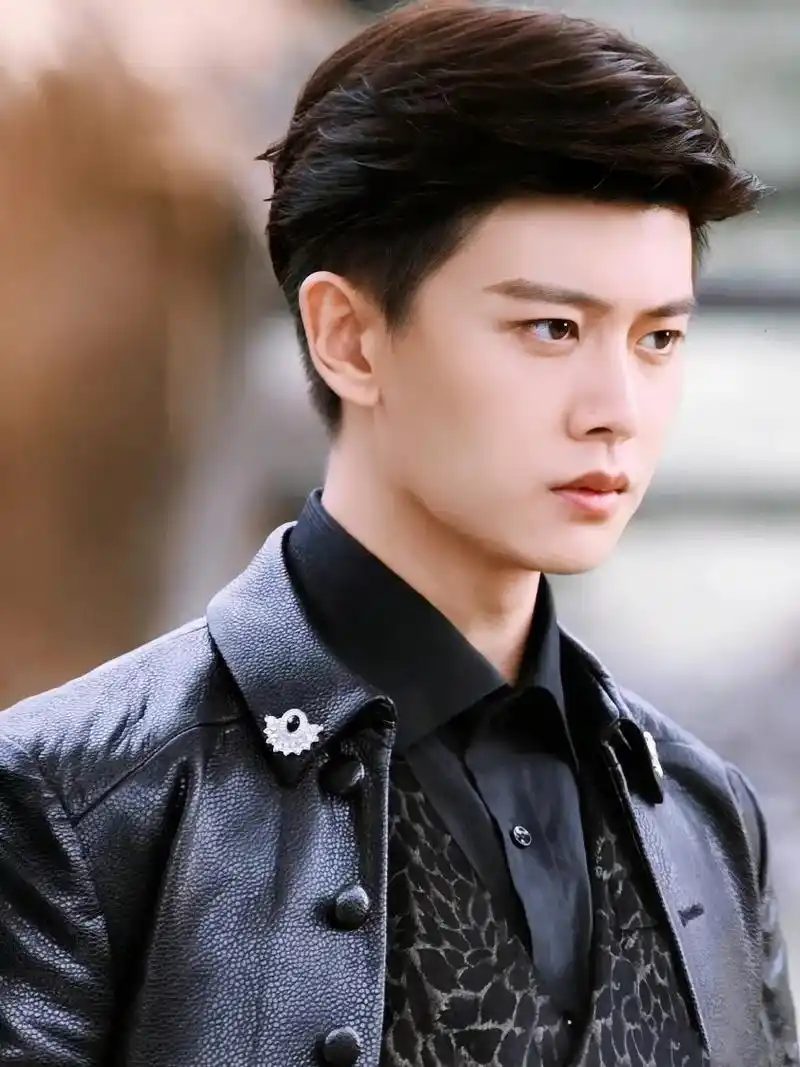 任嘉伦陆炎 今晚的陆炎太撩人了9999看了无数遍#任嘉伦请 - 抖音