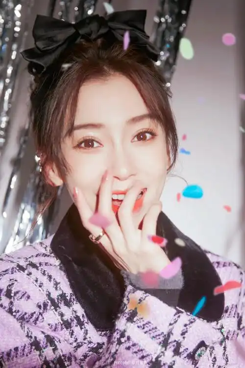 跨年#浙江卫视美好跨年夜##angelababy浙江卫视跨年舞台造型#好女团