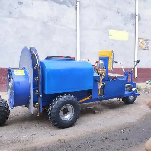 喷雾机打药机热销 农用打药机小型打药机 葡萄树打药机现货批发