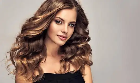 烫发摄影图片免费下载_精品烫发摄影图素材大全_熊猫办公