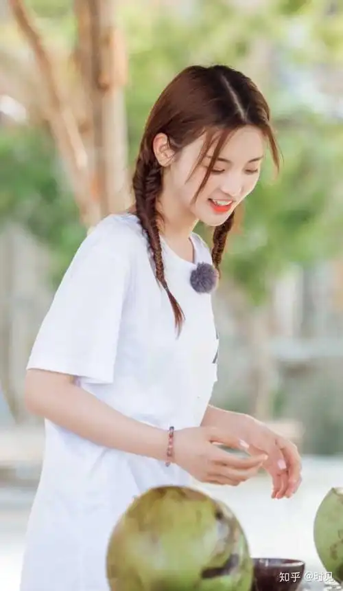 中国女明星有谁是神颜,无缺点的那种?