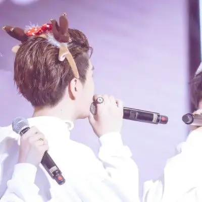 范丞丞黄明昊情头/by林九