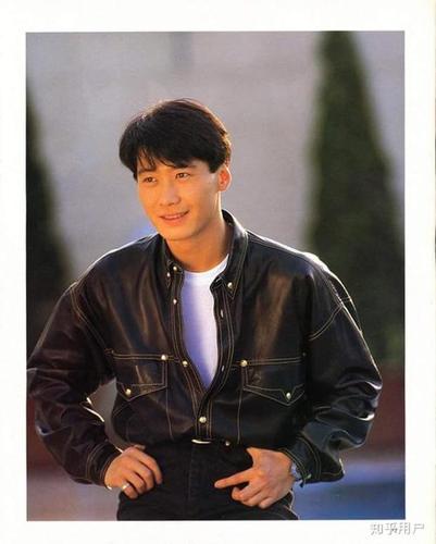 80年代明星同款假发男神黎明黑色四六六分发型日常整顶假发