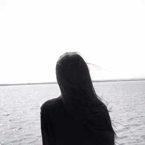 长发背影头像意境 背影头像图片大全 -【爱个性】